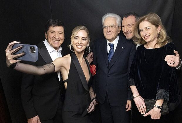 Chiara Ferragni fa un selfie con Morandi, Mattarella e Amadeus